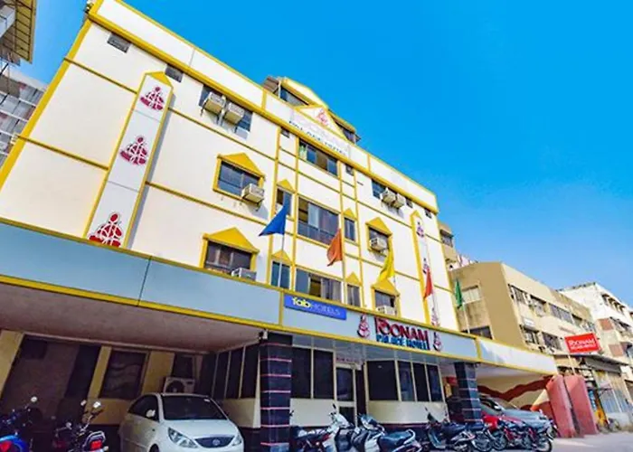 Fabexpress Poonam Palace Ahmedabad